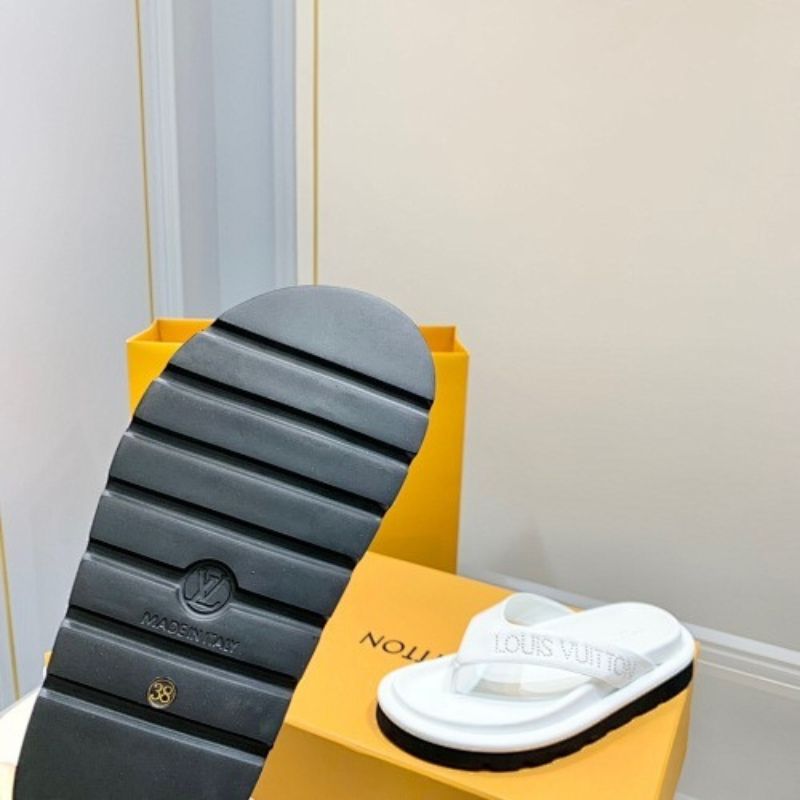 Louis Vuitton Pool Pillow Flat Comfort Mules in white