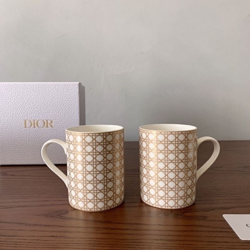 Dior's Maison collection Cannage Montaigne Mugs
