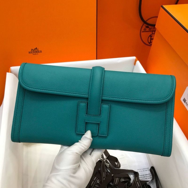 Hermès Jige Elan 29 clutch bags.