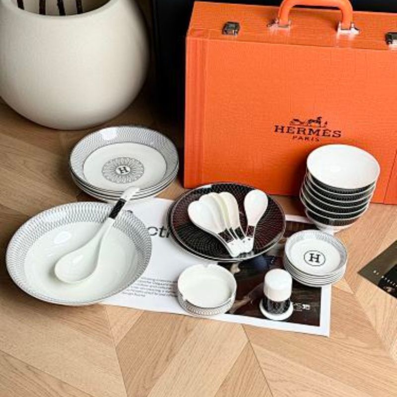 Hermès-inspired 28-piece Bone China Tableware Set,