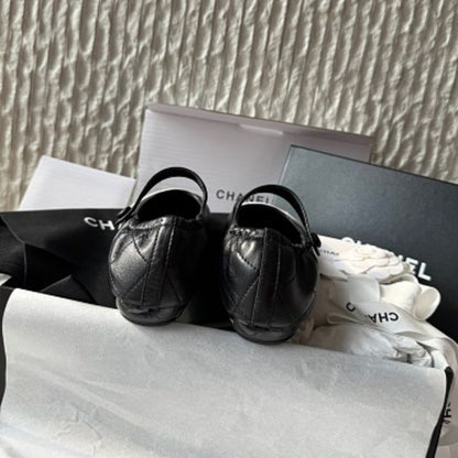 Chanel Quilted Interlocking CC Mary Jane Flats