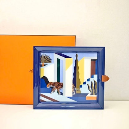 the Atrium "Jaguar dans un Jardin Mexicain" tray by Hermès.