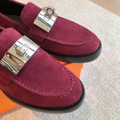 Hermès Dauphine Loafers in burgundy/bordeaux suede,