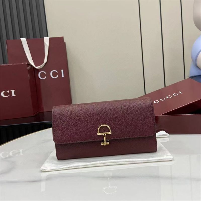Gucci Softbit Continental Wallet in Rosso Ancora red.