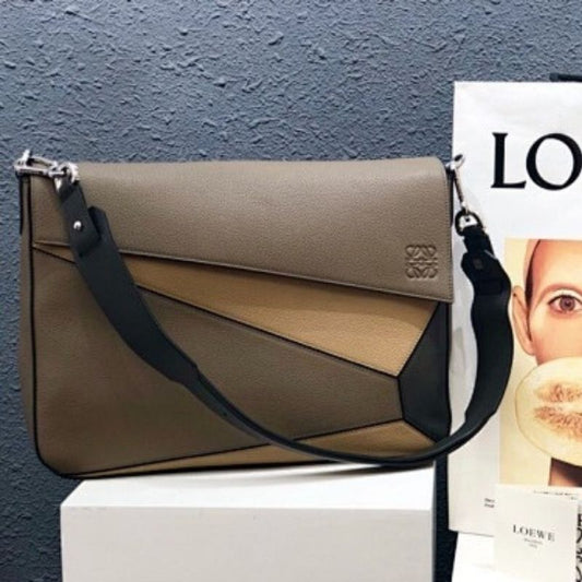 Loewe Puzzle Messenger bag in a stylish, multi-tonal