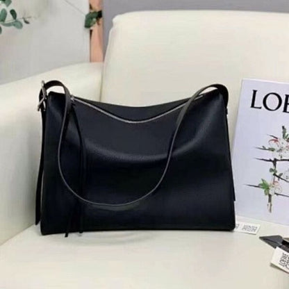 Loewe Berlingo bag in Black
