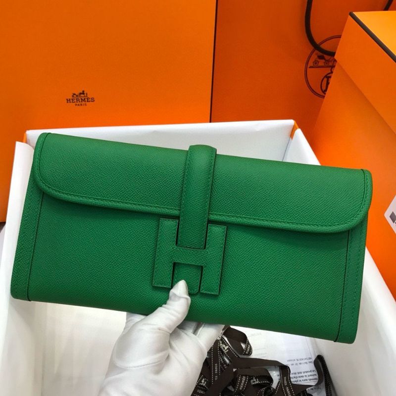 Hermès Jige Elan 29 clutch bags.