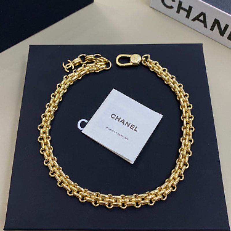 Chanel triple-row chain collar necklace