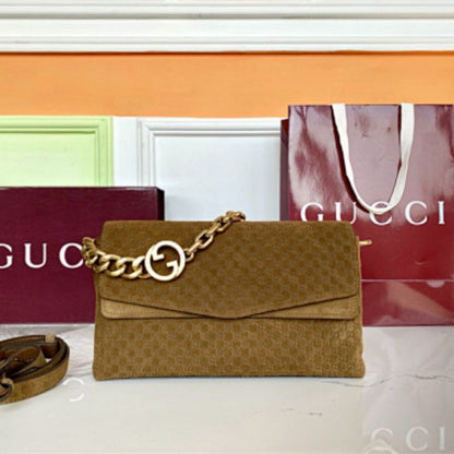 Gucci Large Shoulder Bag with Chain