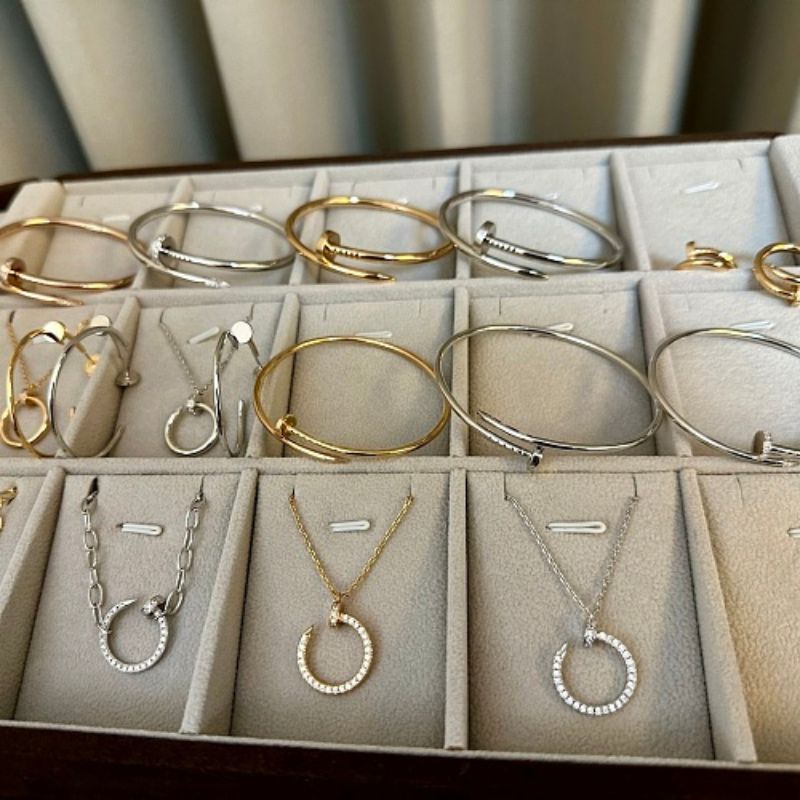 Cartier Juste un Clou collection