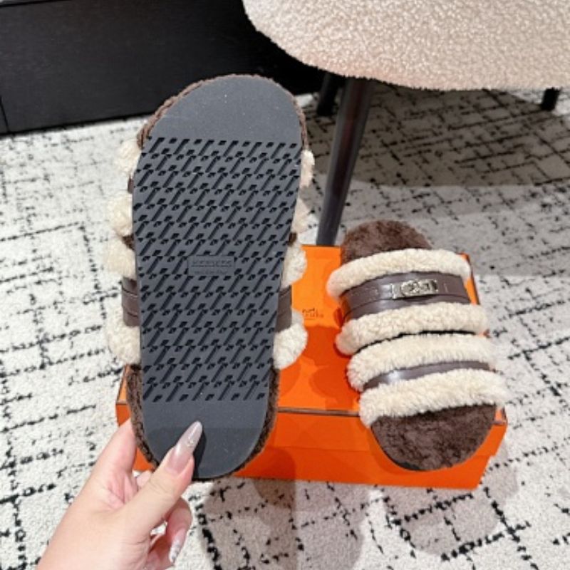 Hermès  multi-tonal design with dark brown fur slippers