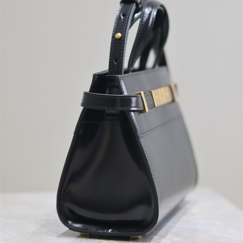 Saint Laurent Manhattan handbag.