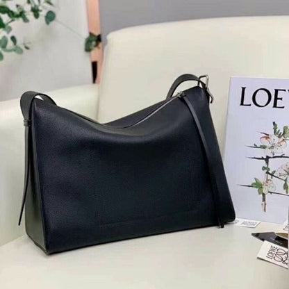 Loewe Berlingo bag in Black