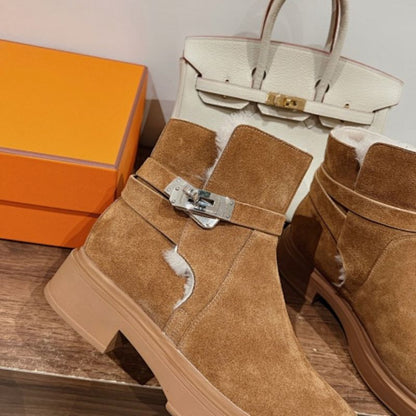 Hermès Veo ankle boots in a warm brown suede