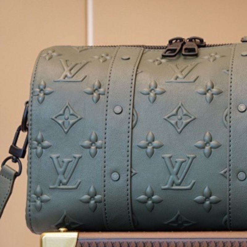 Louis Vuitton Keepall Bandoulière.