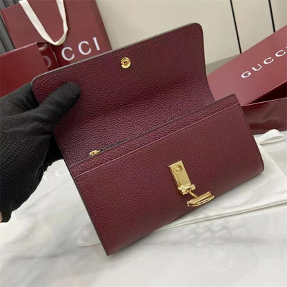 Gucci Softbit Continental Wallet in Rosso Ancora red.