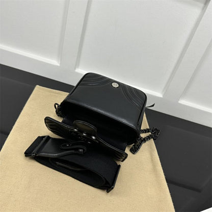 Gucci GG Marmont Matelassé Mini Shoulder Bag