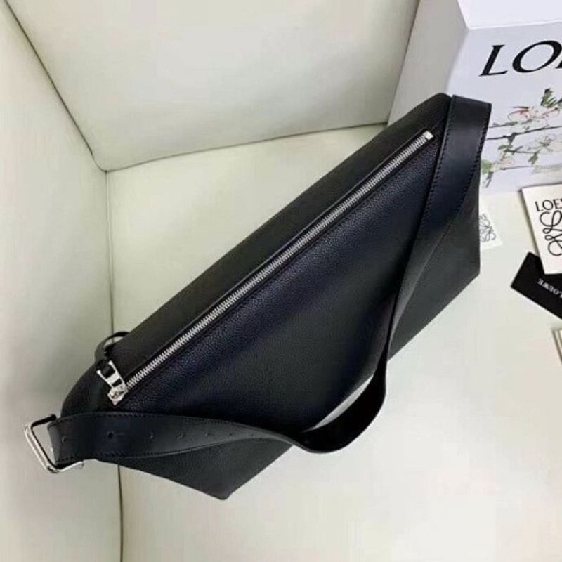 Loewe Berlingo bag in Black