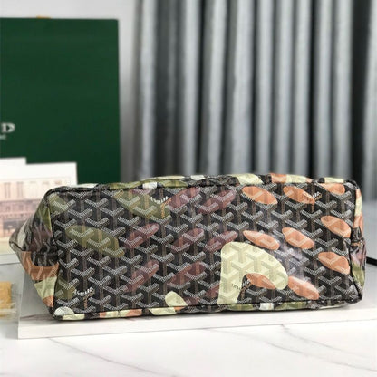 Goyard Saint Louis tote bag (likely GM size)