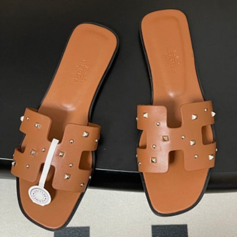 Hermès Oran sandals.
