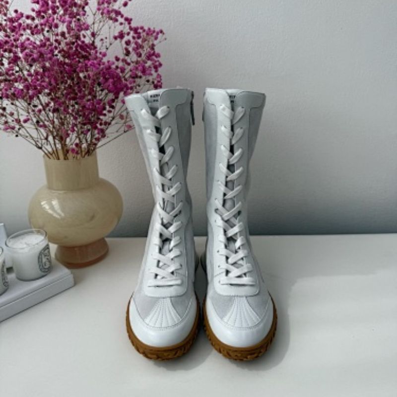 Hermès Lace Up Sneakers