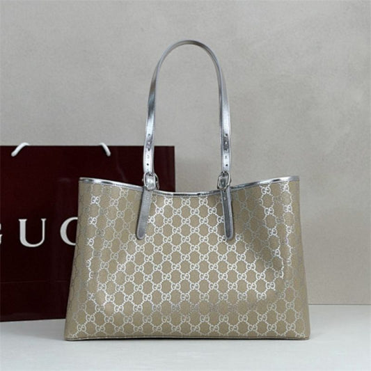 Gucci GG Emblem Medium Tote Bag
