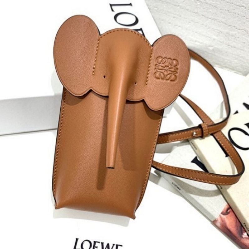 Loewe Elephant Pocket bag in a tan