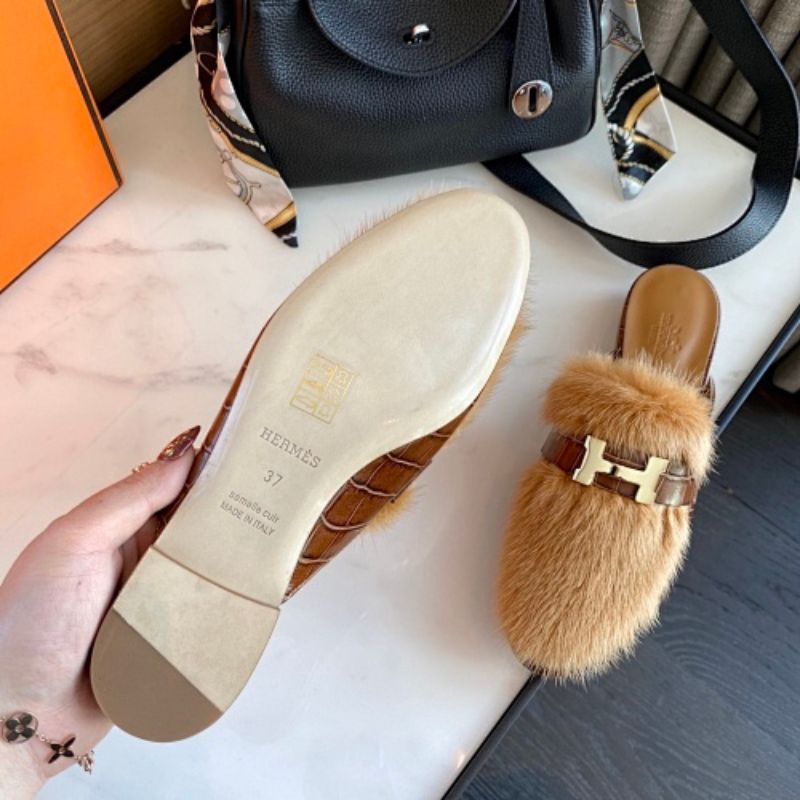 Hermès Cozette Mules in tan/naturel mink fur,