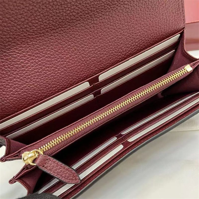 Gucci Softbit Continental Wallet in Rosso Ancora red.