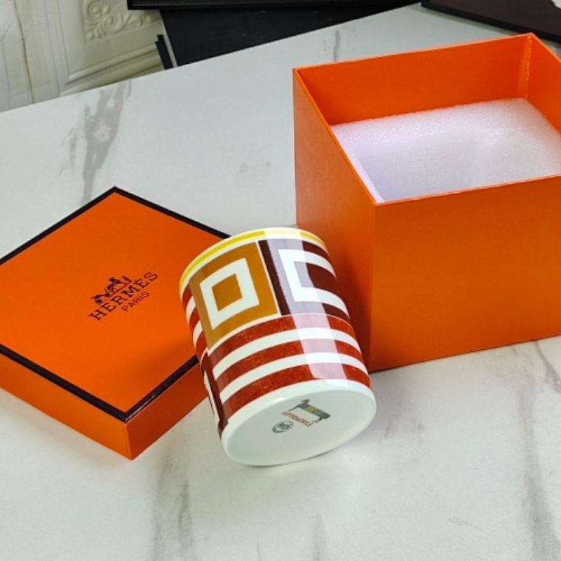 Hermès Hippomobile tableware series,