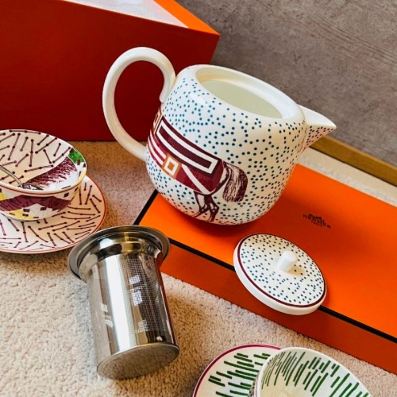 Hippomobile tea from Hermès