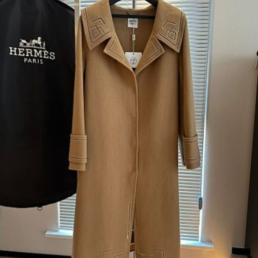 Hermès-inspired single-breasted coat