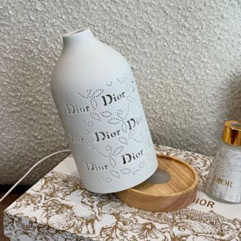 Dior Ceramic Aromatherapy Diffuser gift set.