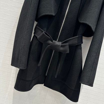 Hermès black wool coat leather collar and a belted waist.