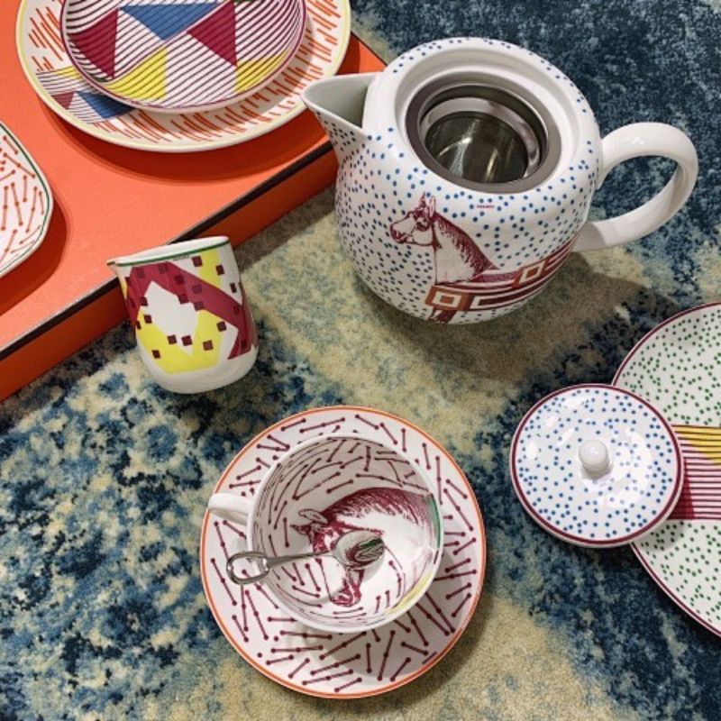 Hippomobile tableware collection by Hermès,