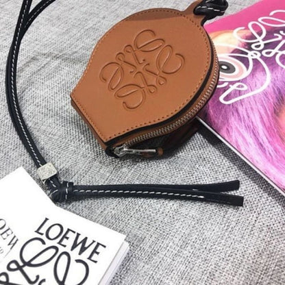 Loewe Seashell Pouch Mini.