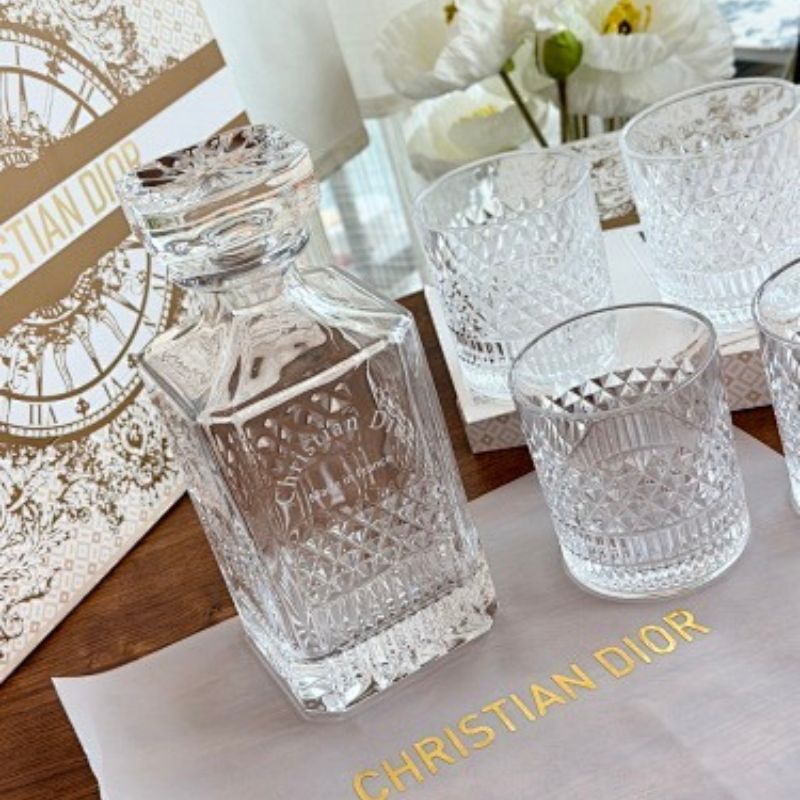 Christian Dior-inspired crystal whiskey set