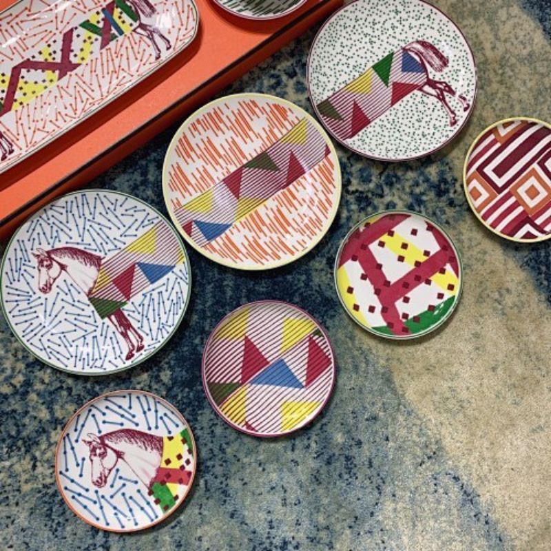 Hippomobile tableware collection by Hermès,