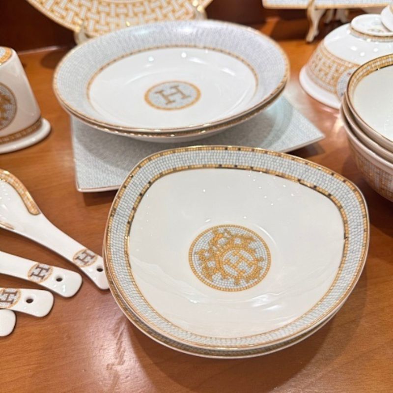the Mosaïque au 24 Gold collection by Hermès.