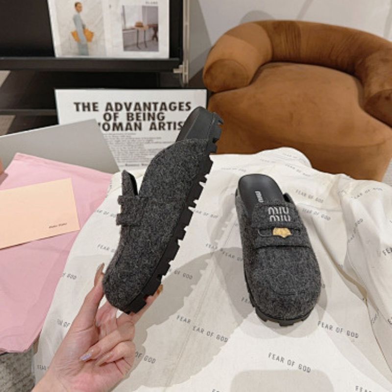 Miu Miu Wool Slippers,