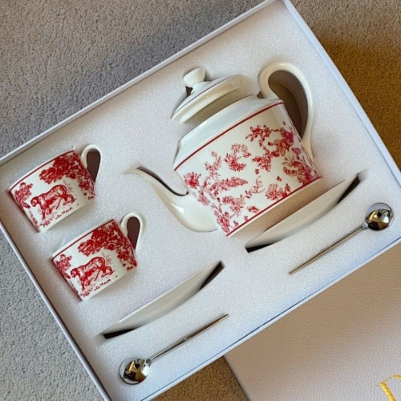 Dior Maison Toile de Jouy collection
