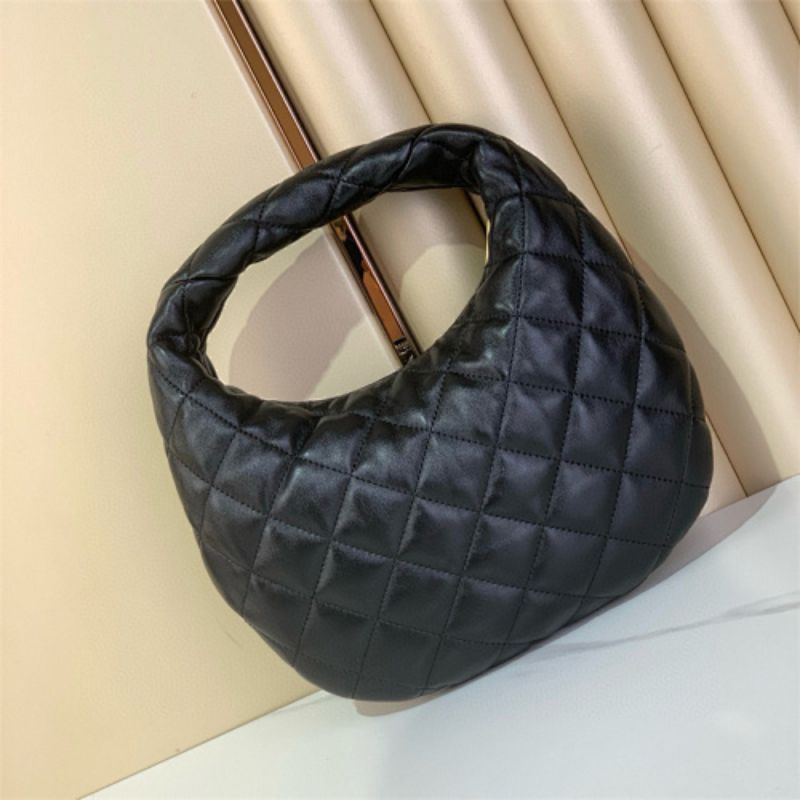 Saint Laurent 5 à 7 Soft Hobo bag