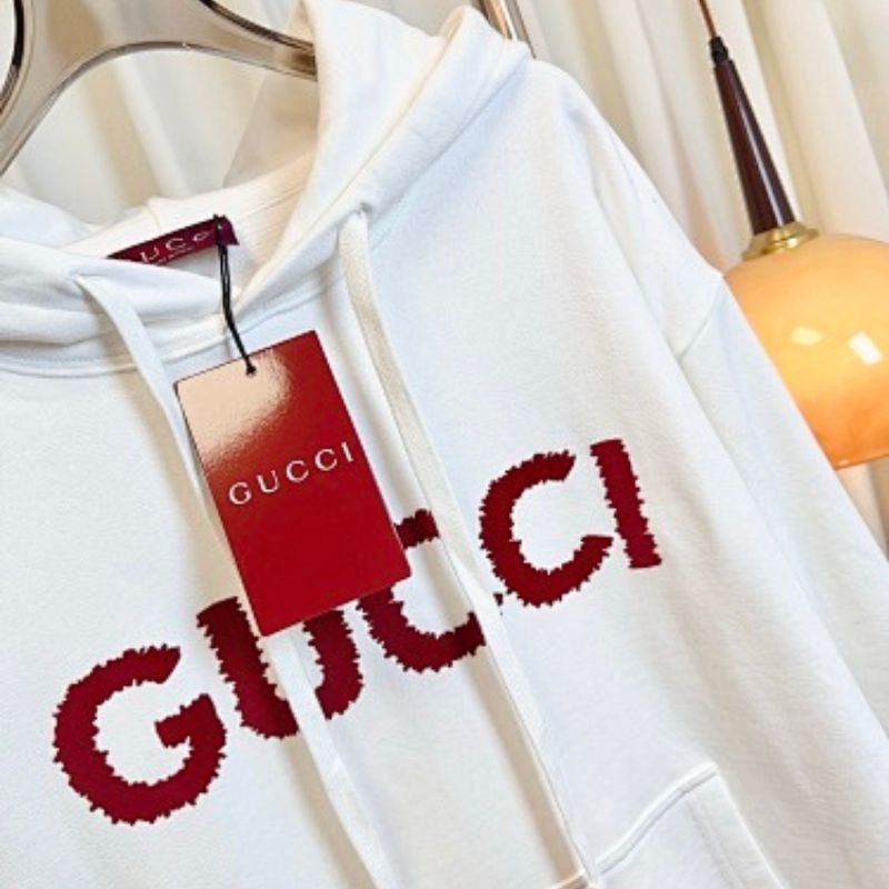 Gucci hoodie with a vintage logo print,