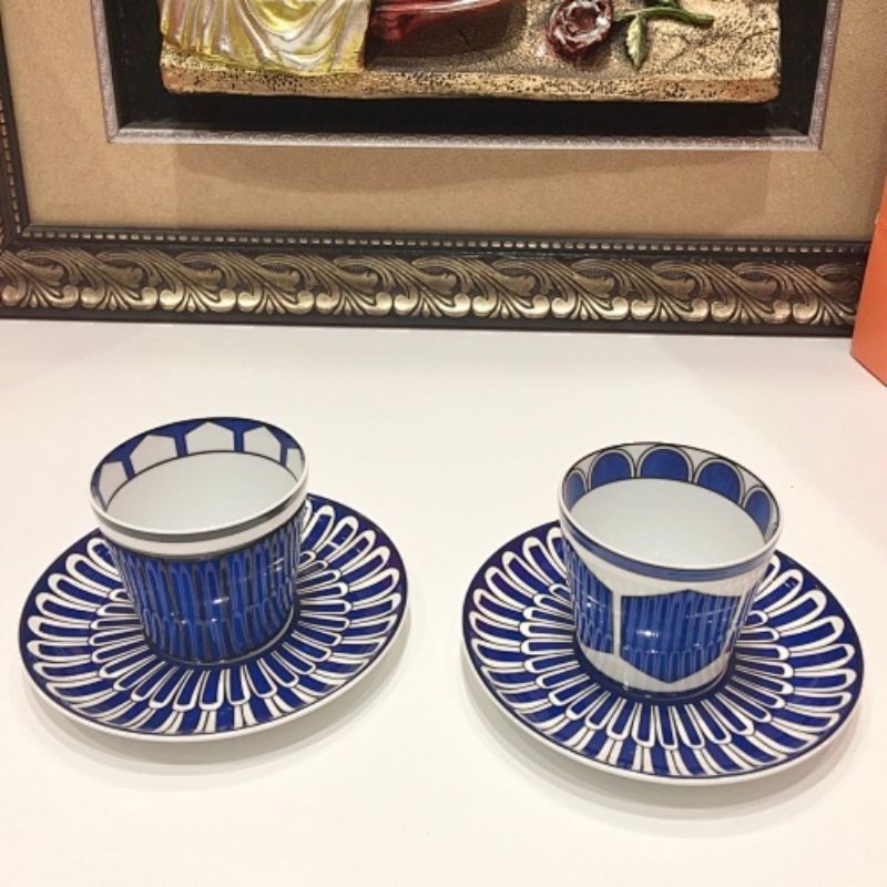 Hermès the Bleus d'Ailleurs porcelain dinnerware collection.