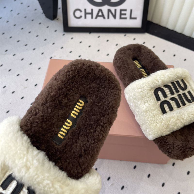 Miu Miu Logo Shearling Slides.