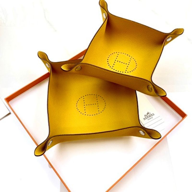 Hermès Mises et Relances change trays