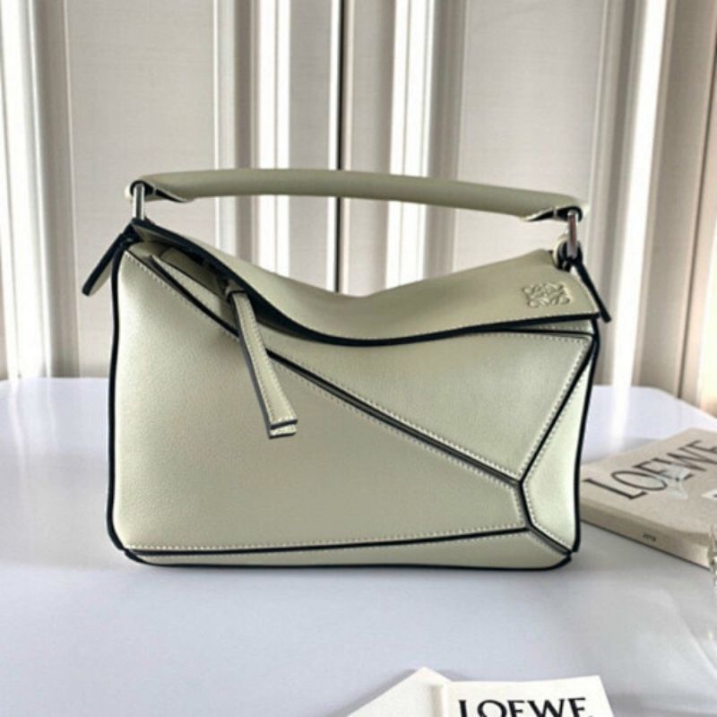 Loewe Puzzle Bag Eucalyptus Green