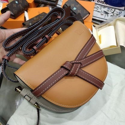 Loewe Gate saddle-shaped crossbody Bag