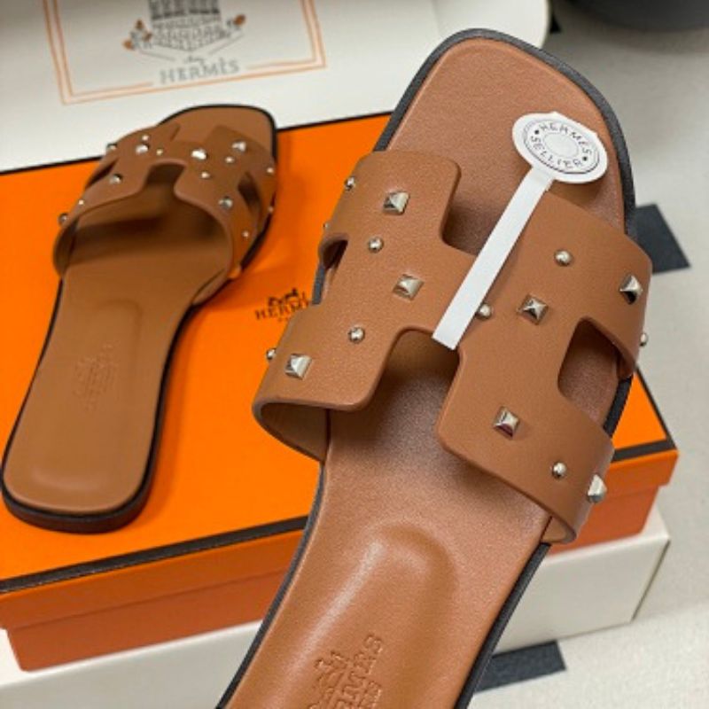 Hermès Oran sandals.