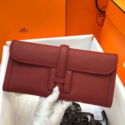 Hermès Jige Elan 29 clutch bags.